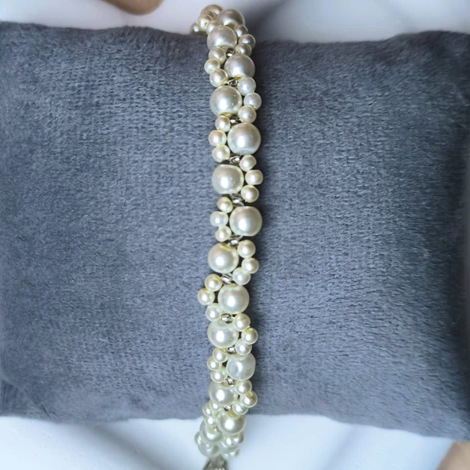 Pearl Glow Bracelet
